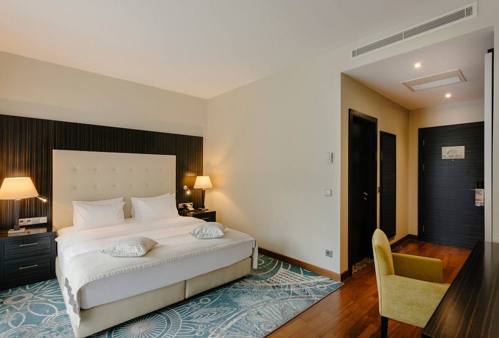 crowne plaza borjomi by ihg