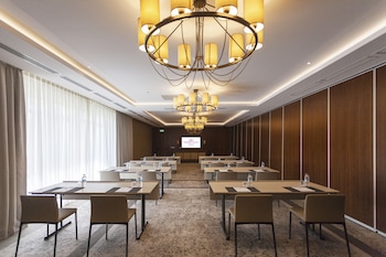 Crowne Plaza Borjomi By Ihg,Baratashvili St 9,5 star
