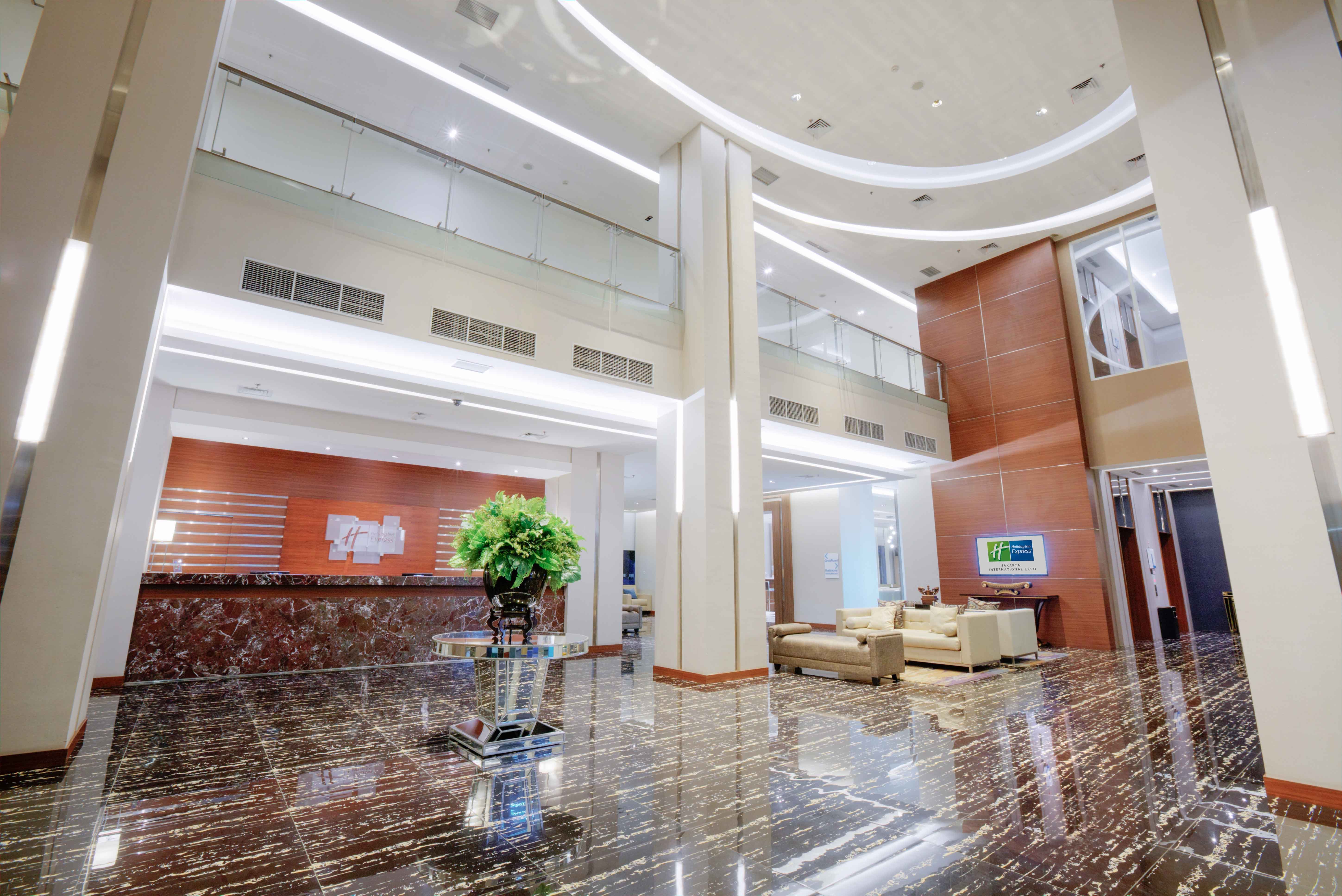 holiday inn express jakarta international expo by ihg