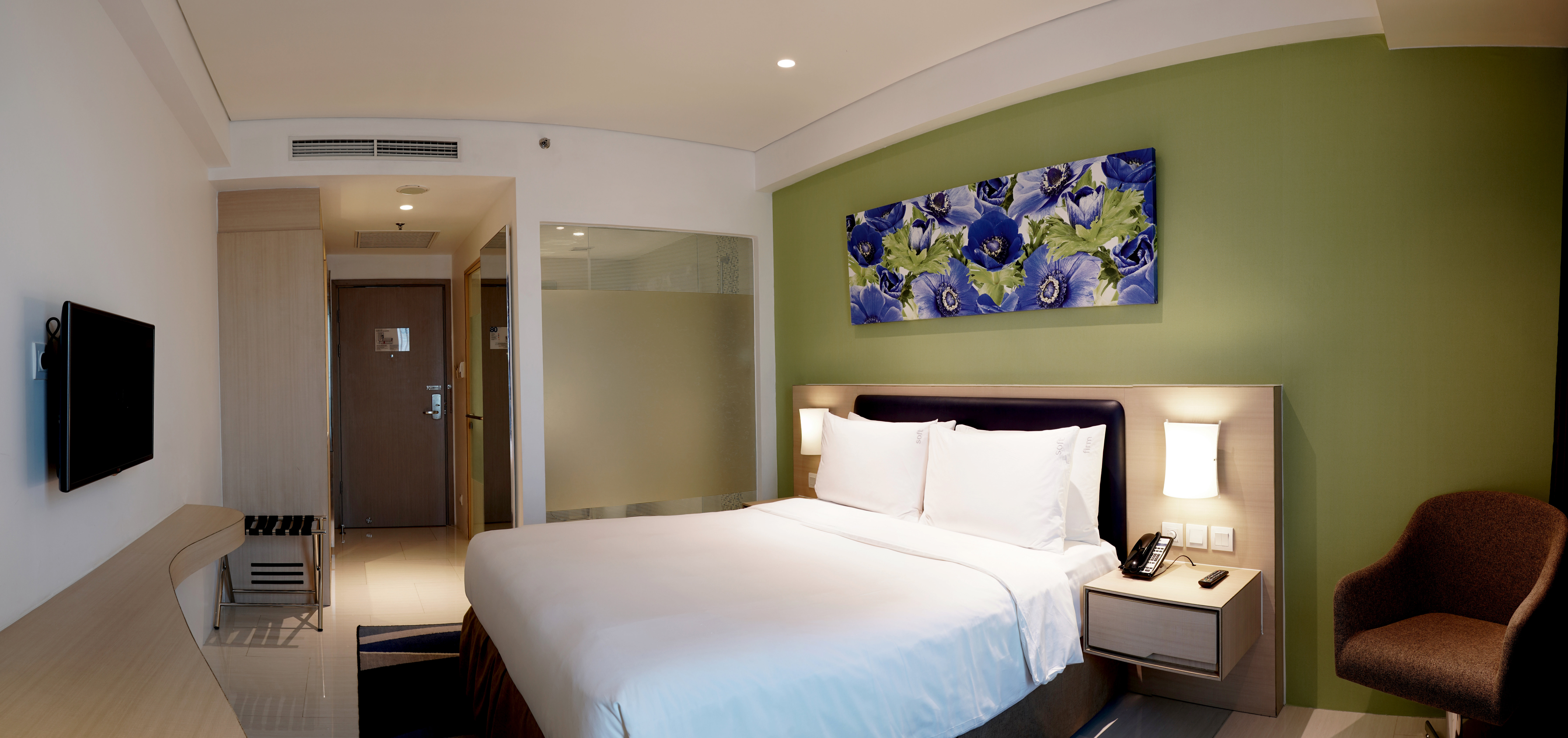 holiday inn express jakarta international expo by ihg