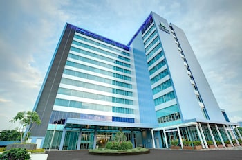 Holiday Inn Express Jakarta International Expo By Ihg,Depok>>Central Jakarta,4 star