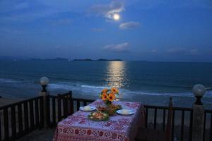 Needa Rock Resort,Nakhon Si Thammarat>>Khanom,3 star