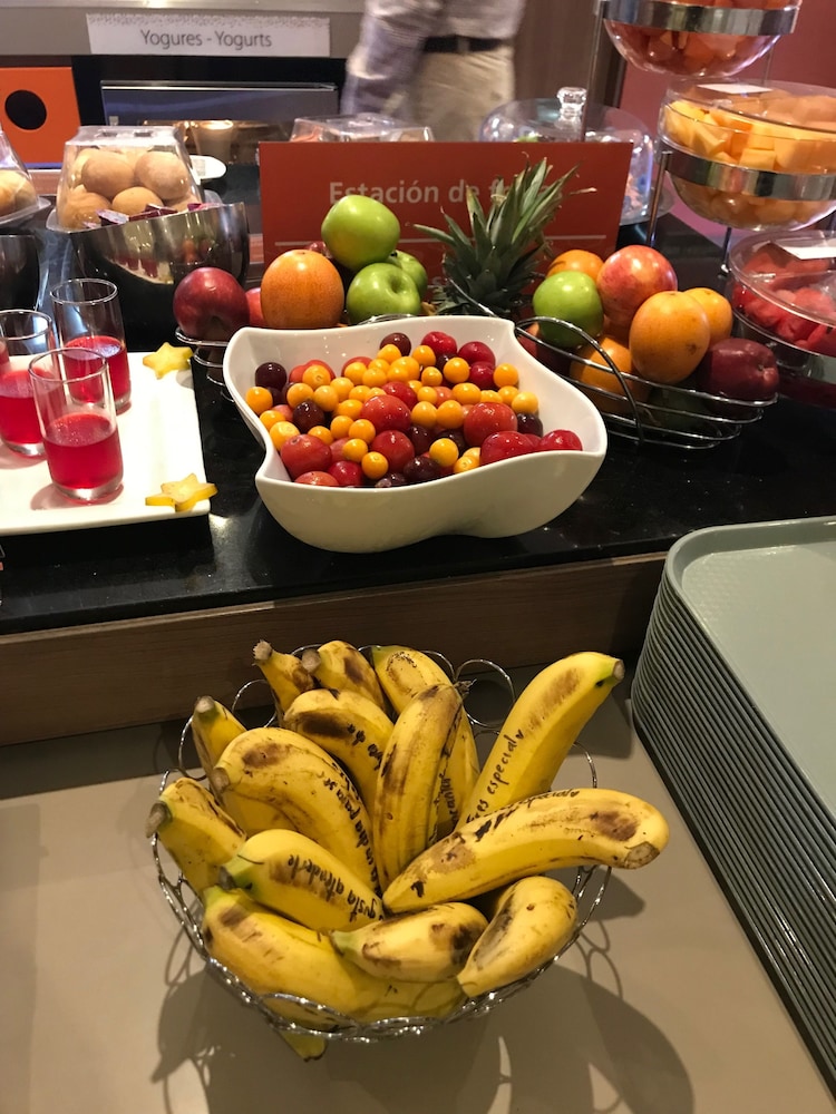 hampton by hilton bogota usaquen