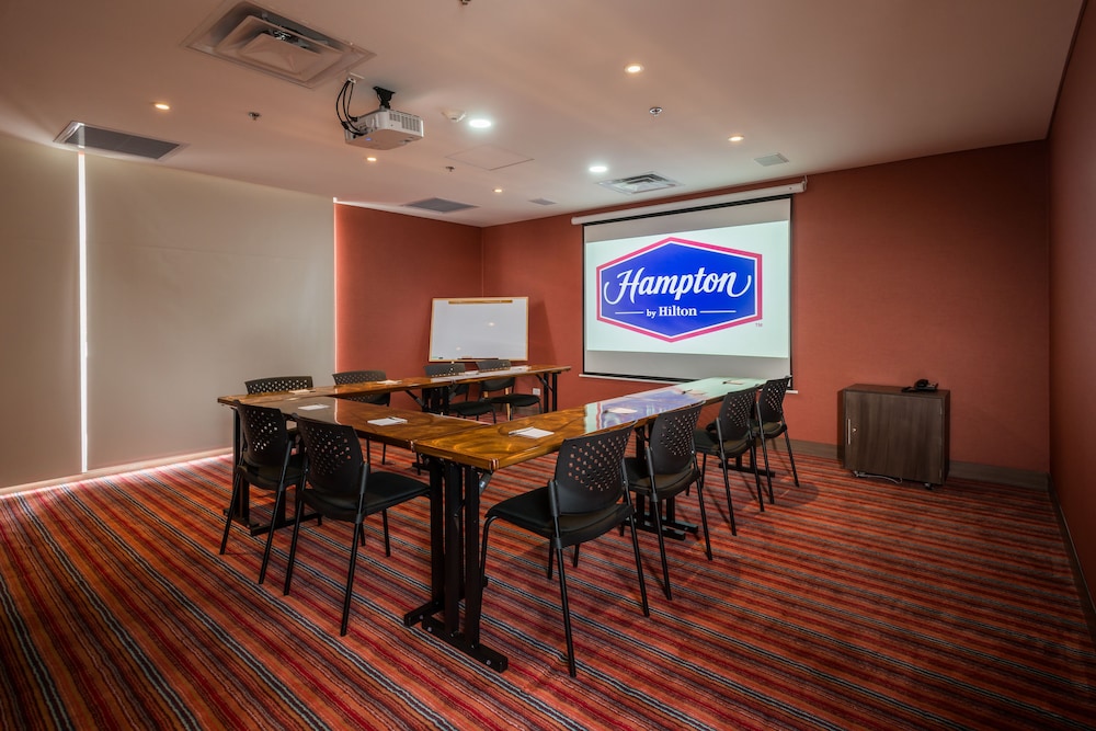 hampton by hilton bogota usaquen