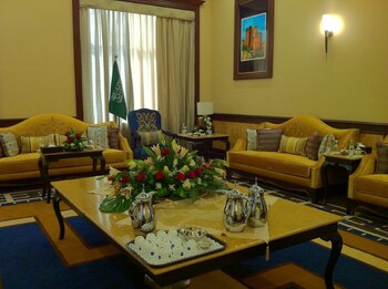 holiday jazan hotel