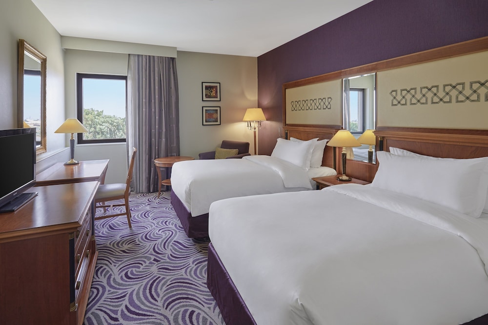 holiday inn tabuk by ihg