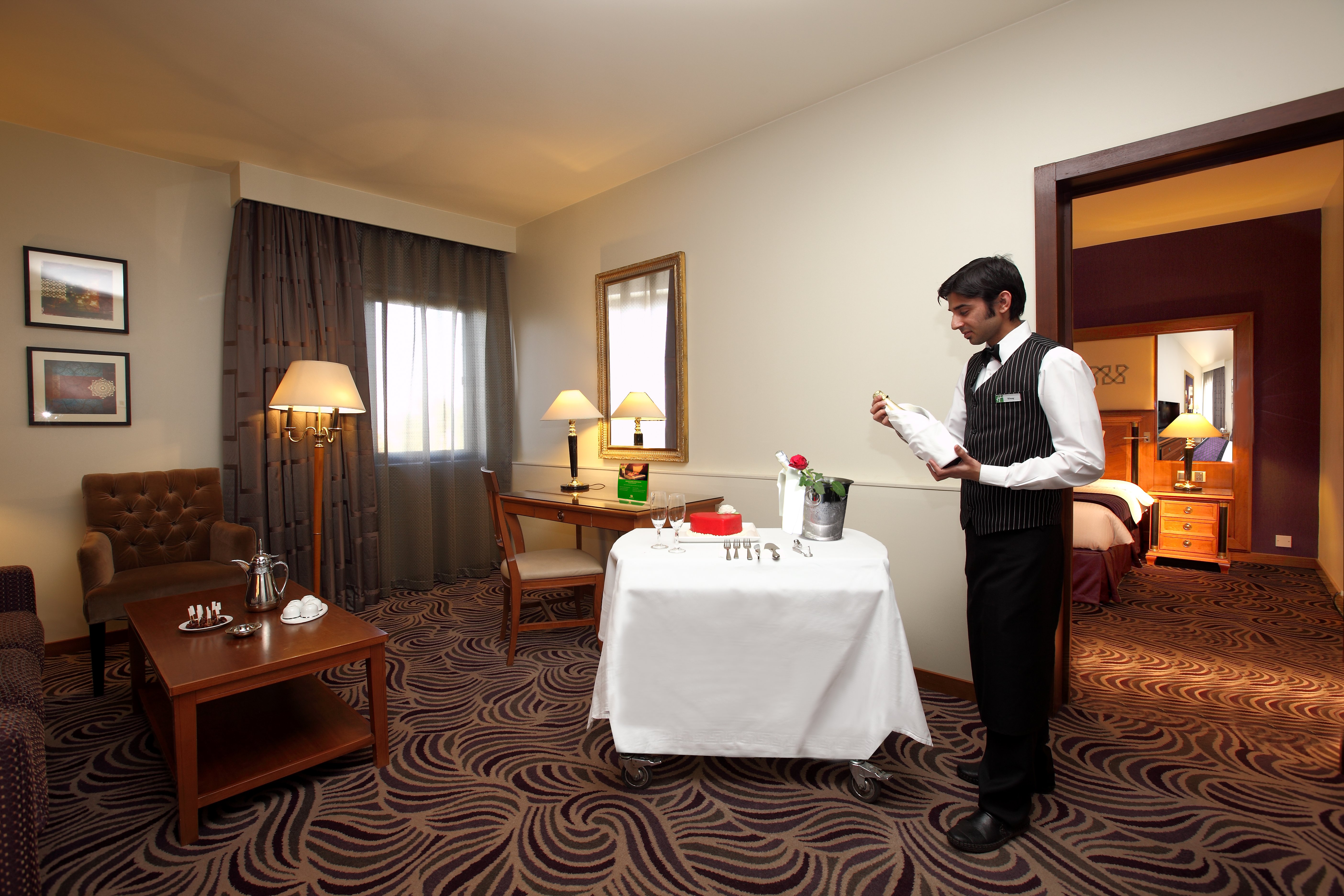 holiday inn tabuk by ihg