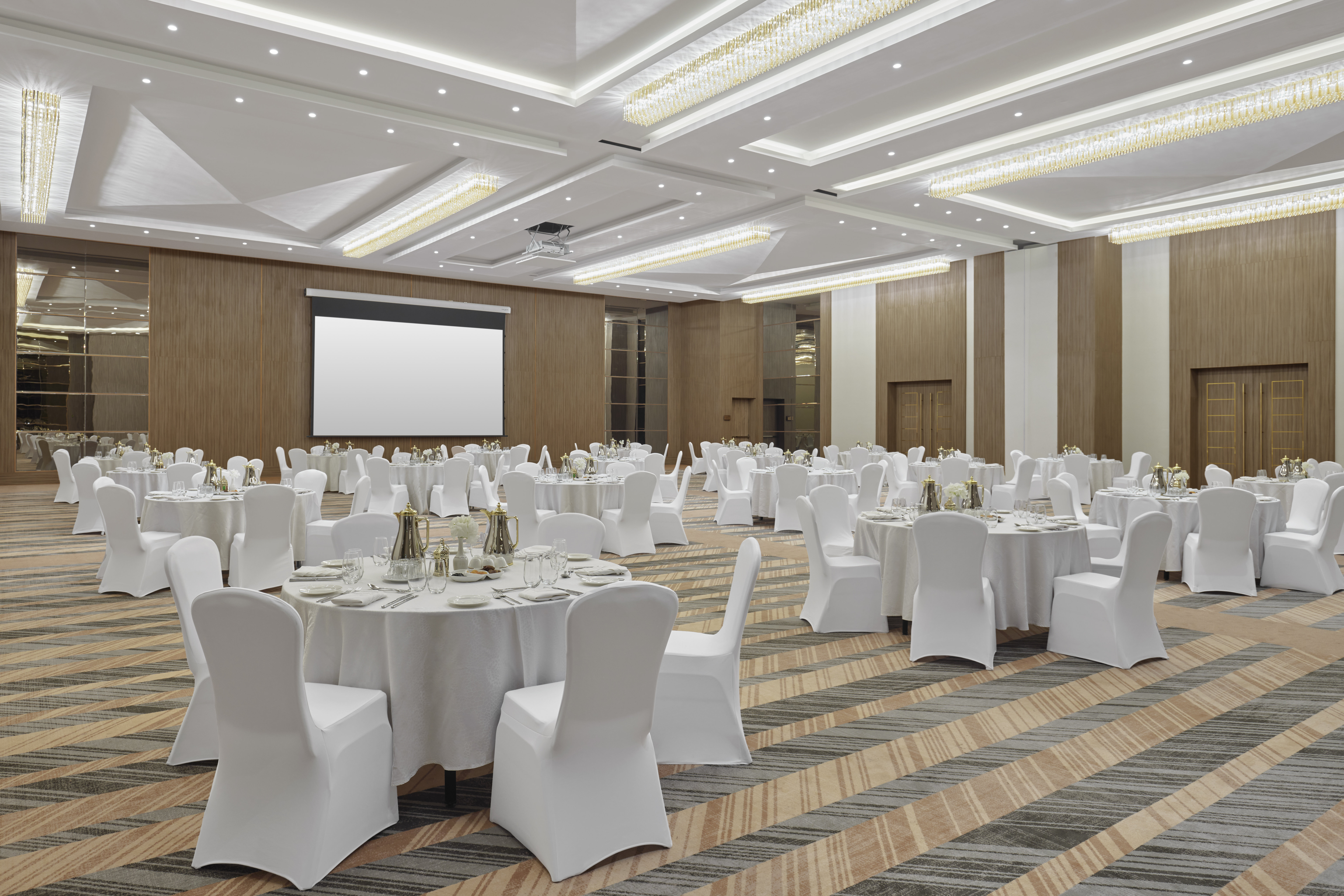 holiday inn tabuk by ihg