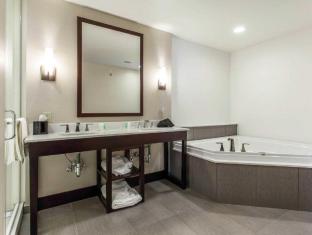 comfort suites youngstown north