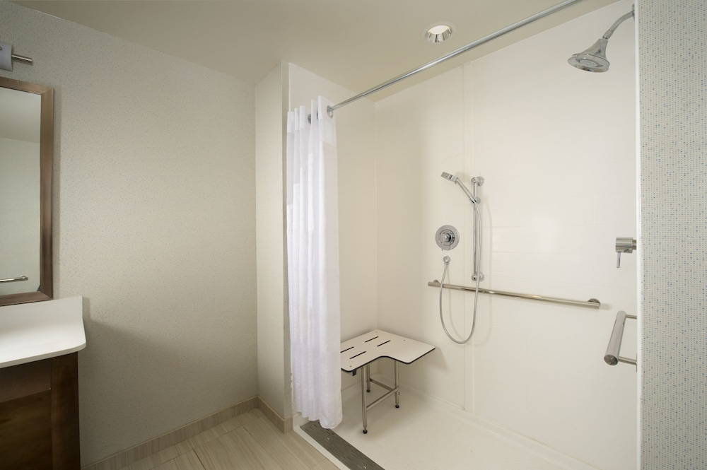 Holiday Inn Express & Suites Bay City By Ihg,Matagorda>>Bay City,3 star