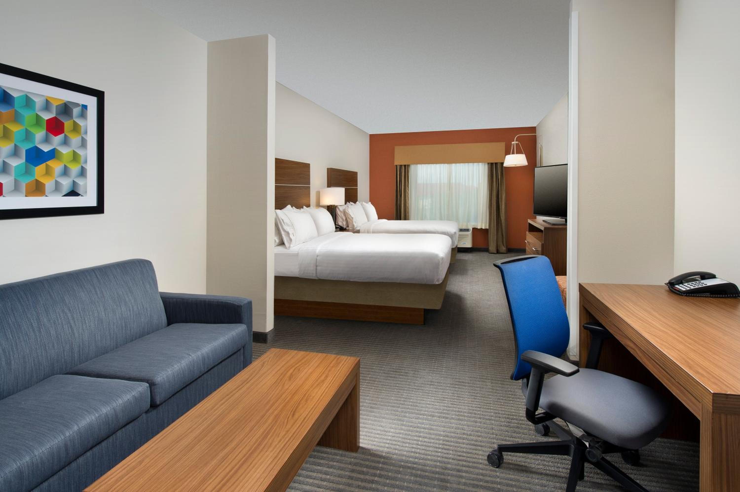holiday inn express and suites bay city by ihg