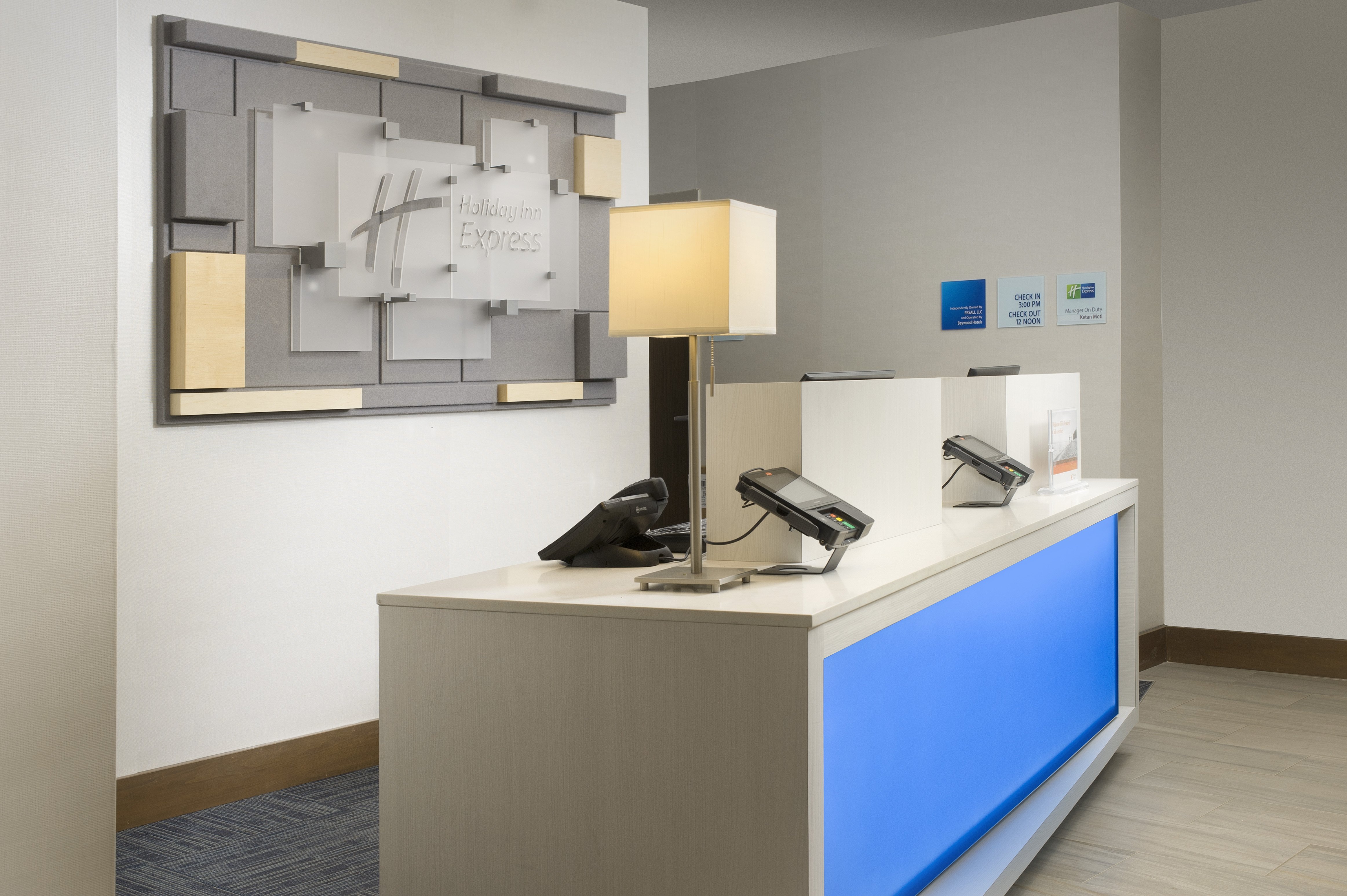 holiday inn express and suites bay city by ihg