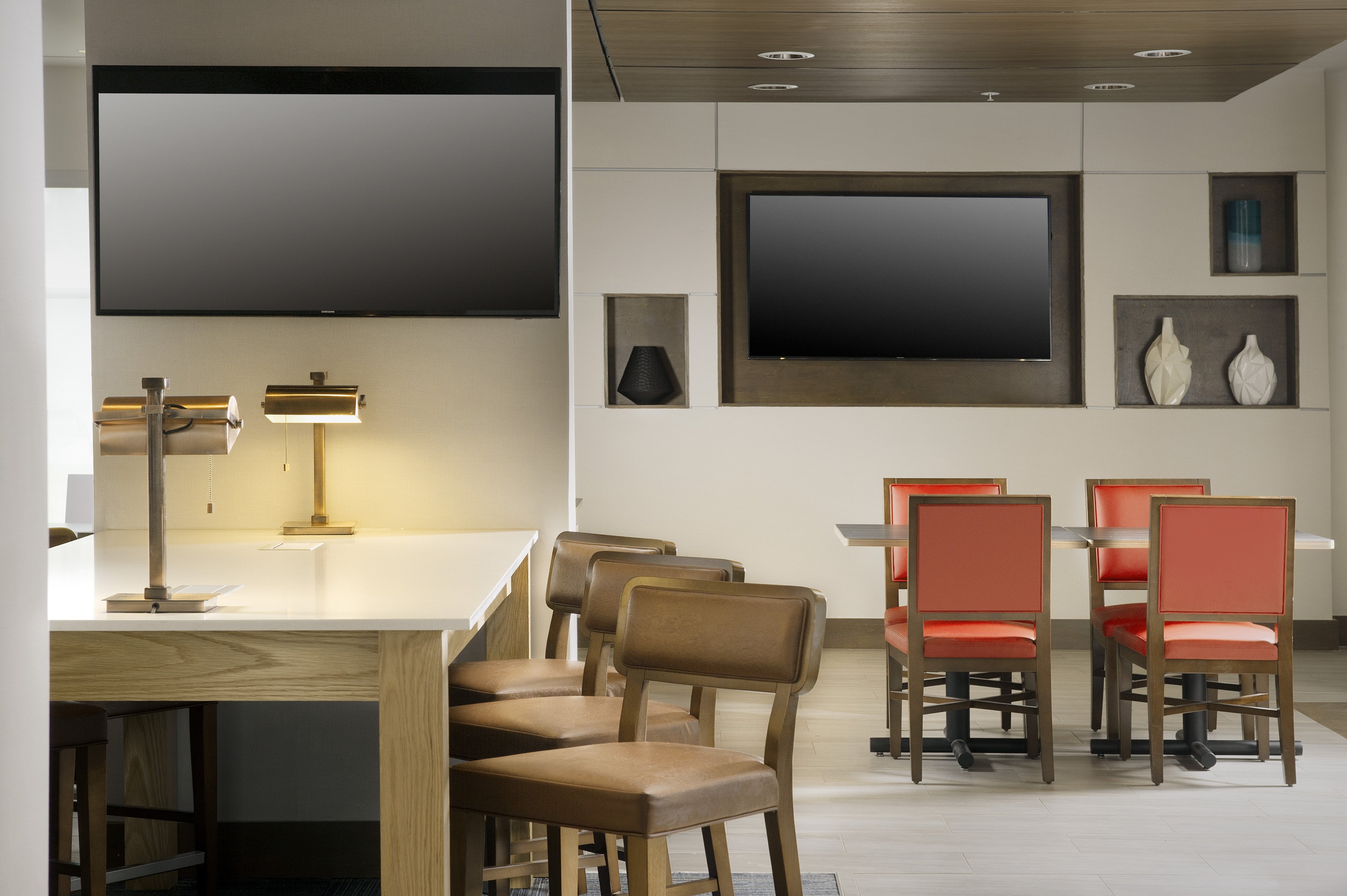 holiday inn express and suites bay city by ihg