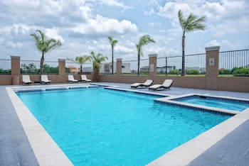 hawthorn extended stay by wyndham mcallen