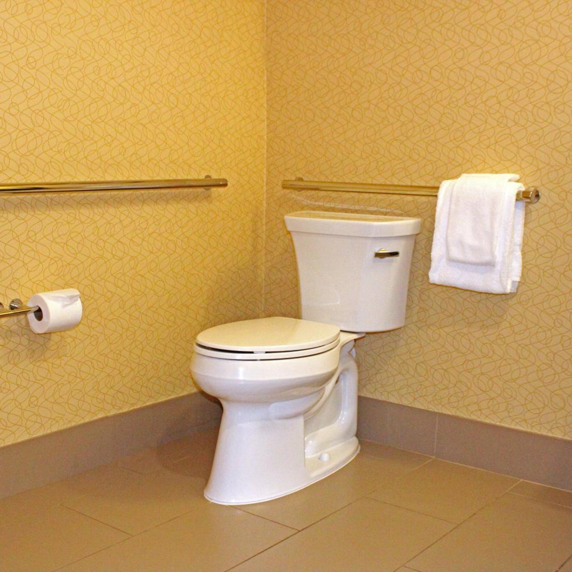 holiday inn express and suites bakersfield airport by ihg
