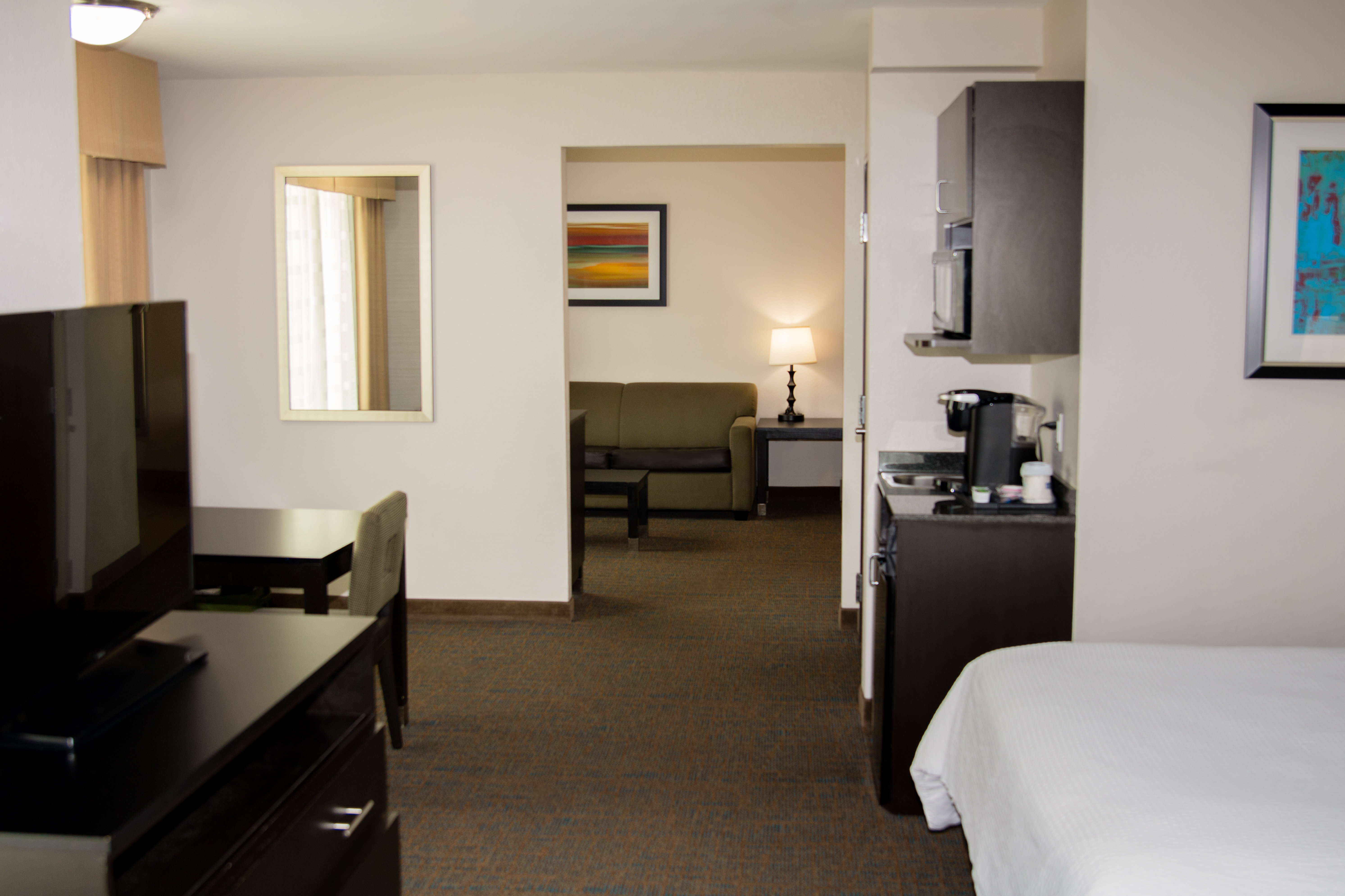 holiday inn express and suites bakersfield airport by ihg