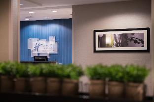 holiday inn express and suites bakersfield airport by ihg