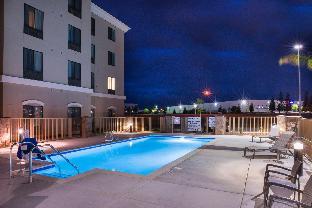 holiday inn express and suites bakersfield airport by ihg