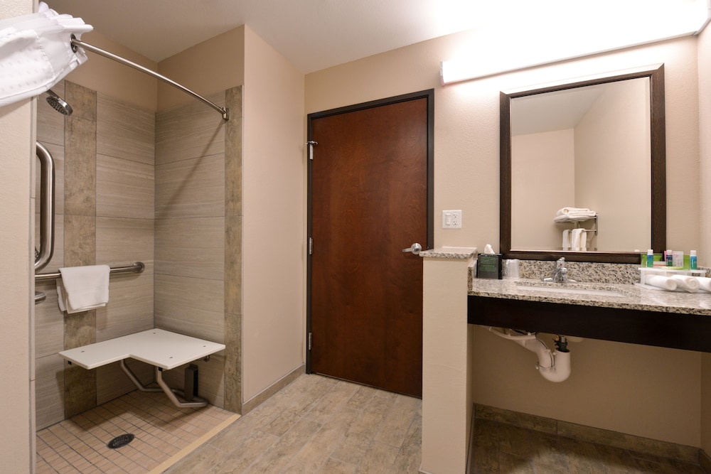 holiday inn express and suites williams by ihg