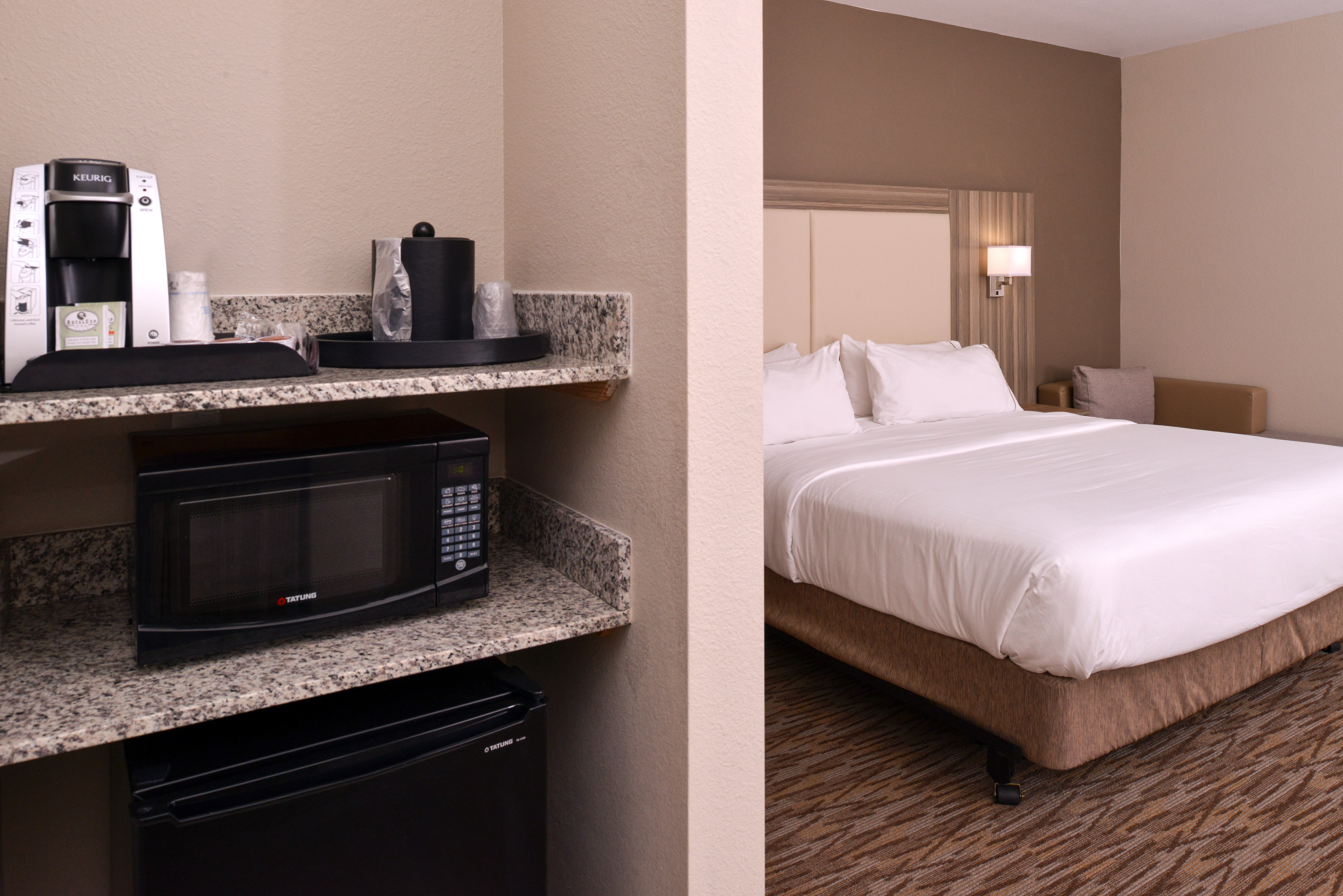 holiday inn express and suites williams by ihg
