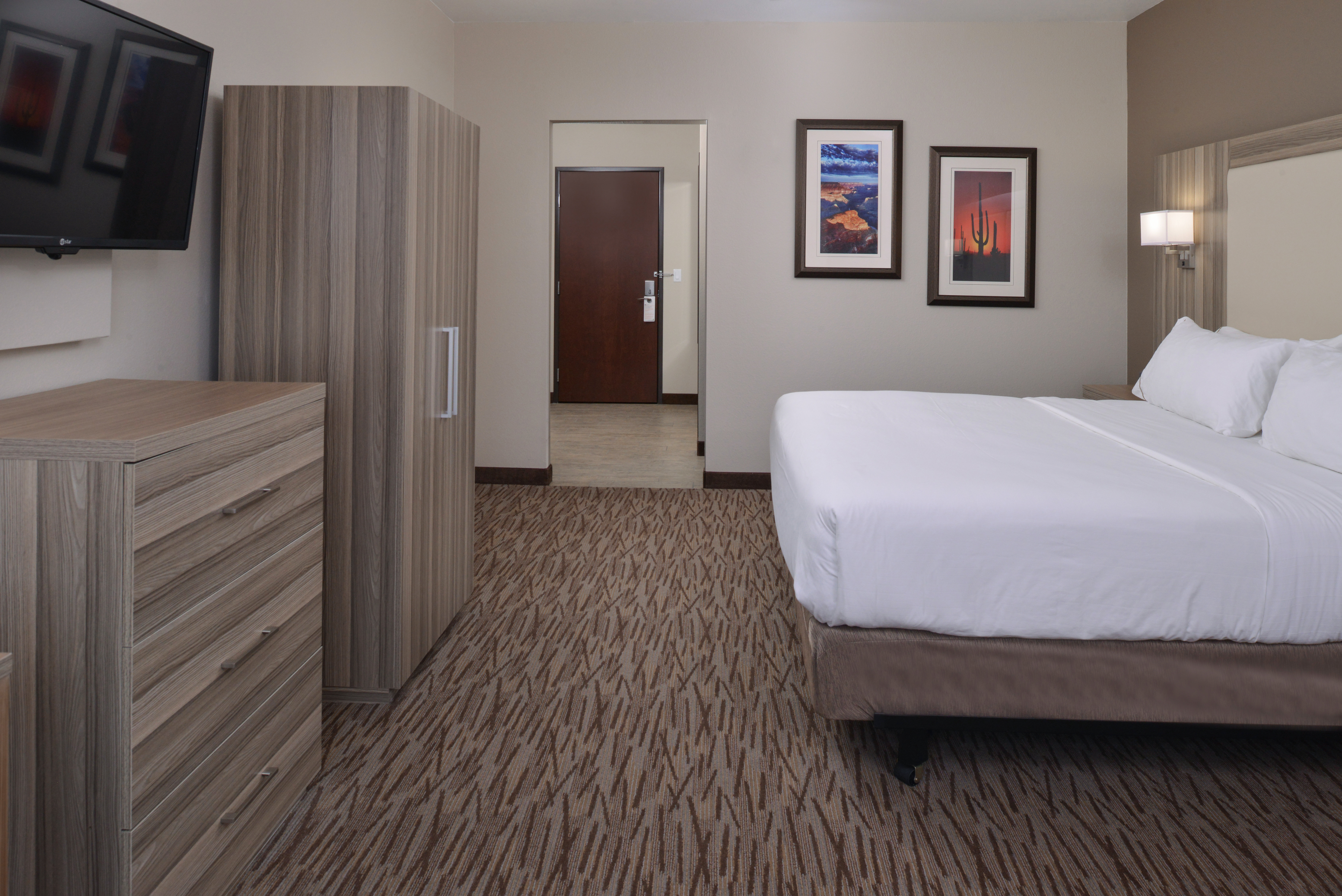 holiday inn express and suites williams by ihg