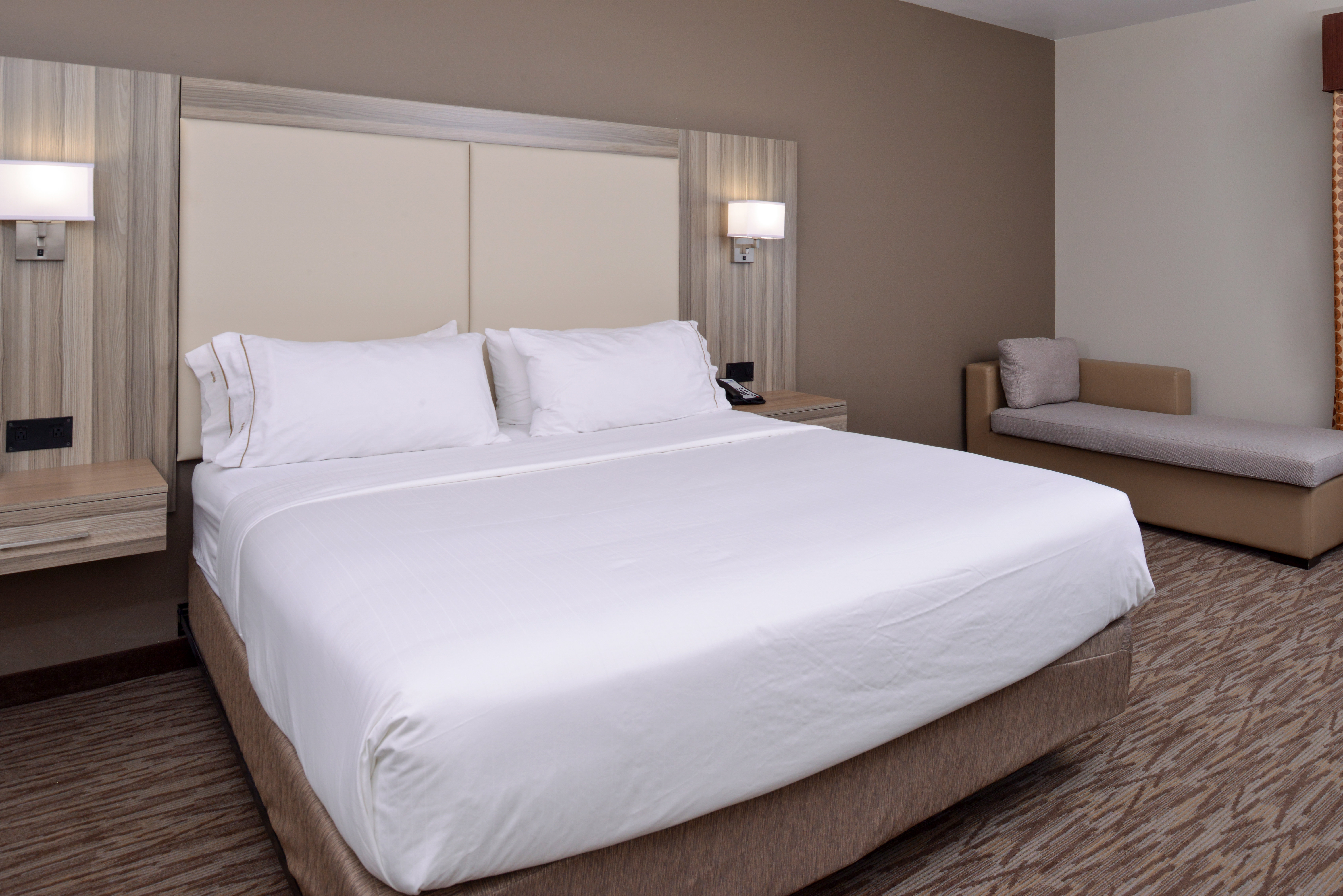 holiday inn express and suites williams by ihg