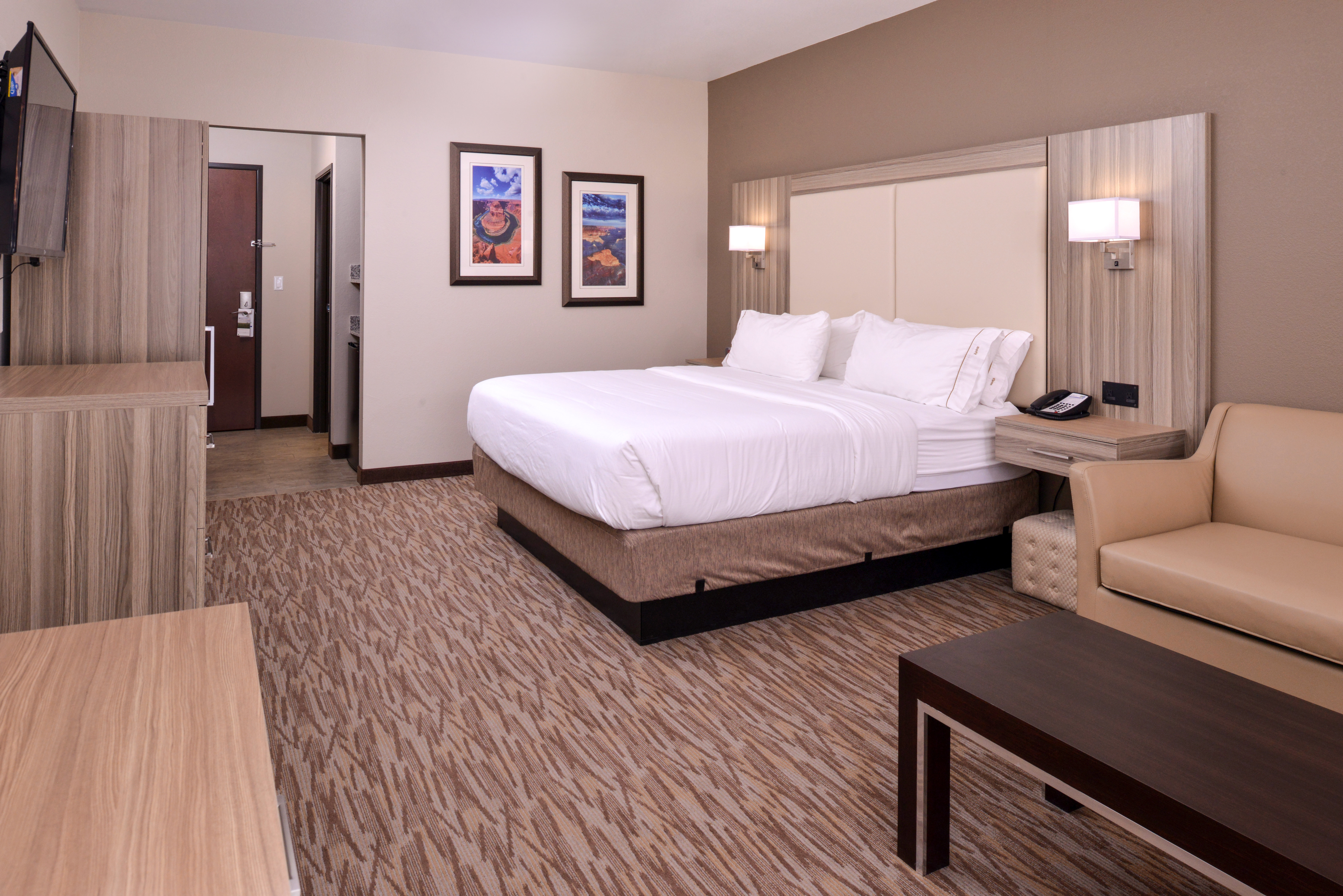holiday inn express and suites williams by ihg