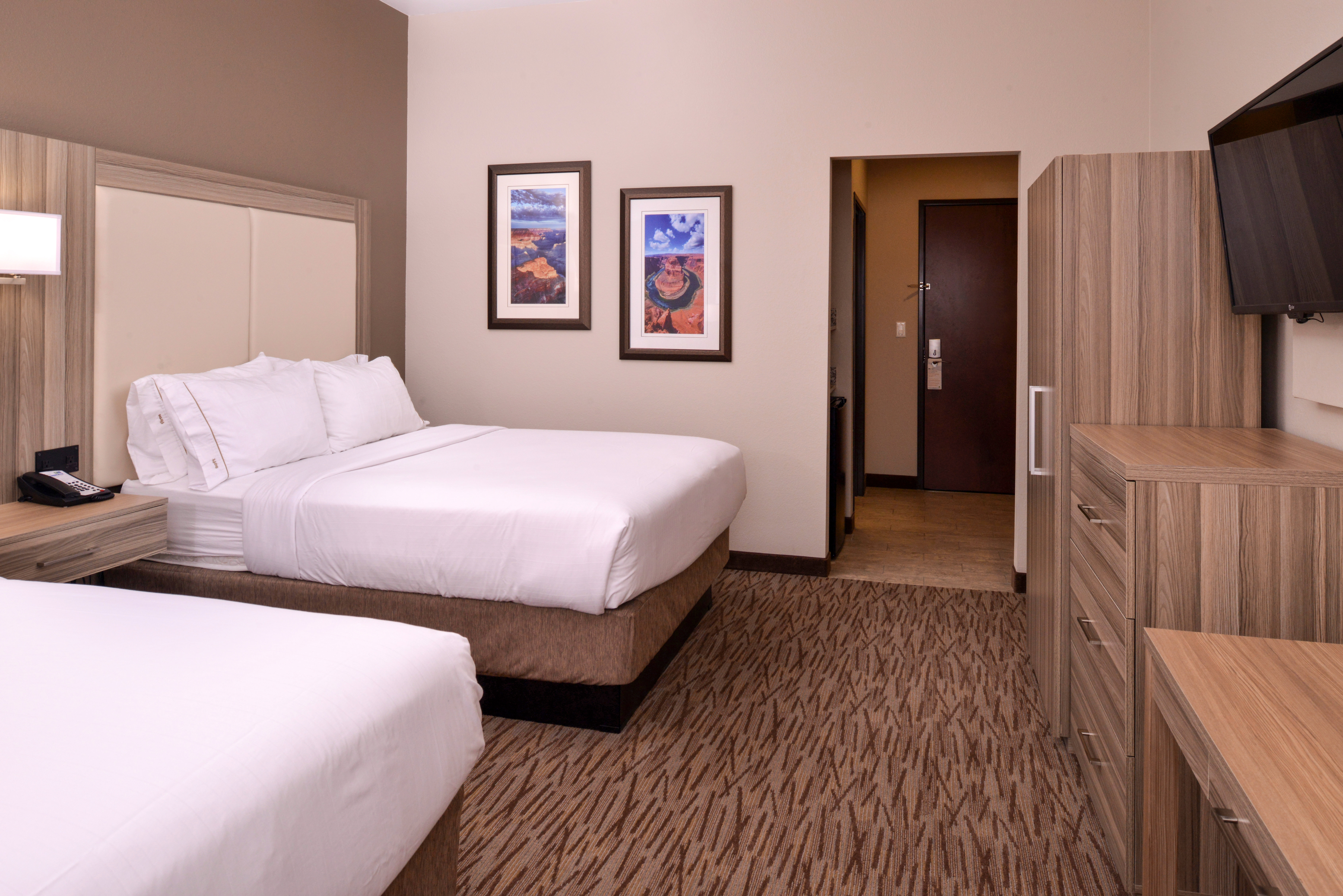 holiday inn express and suites williams by ihg
