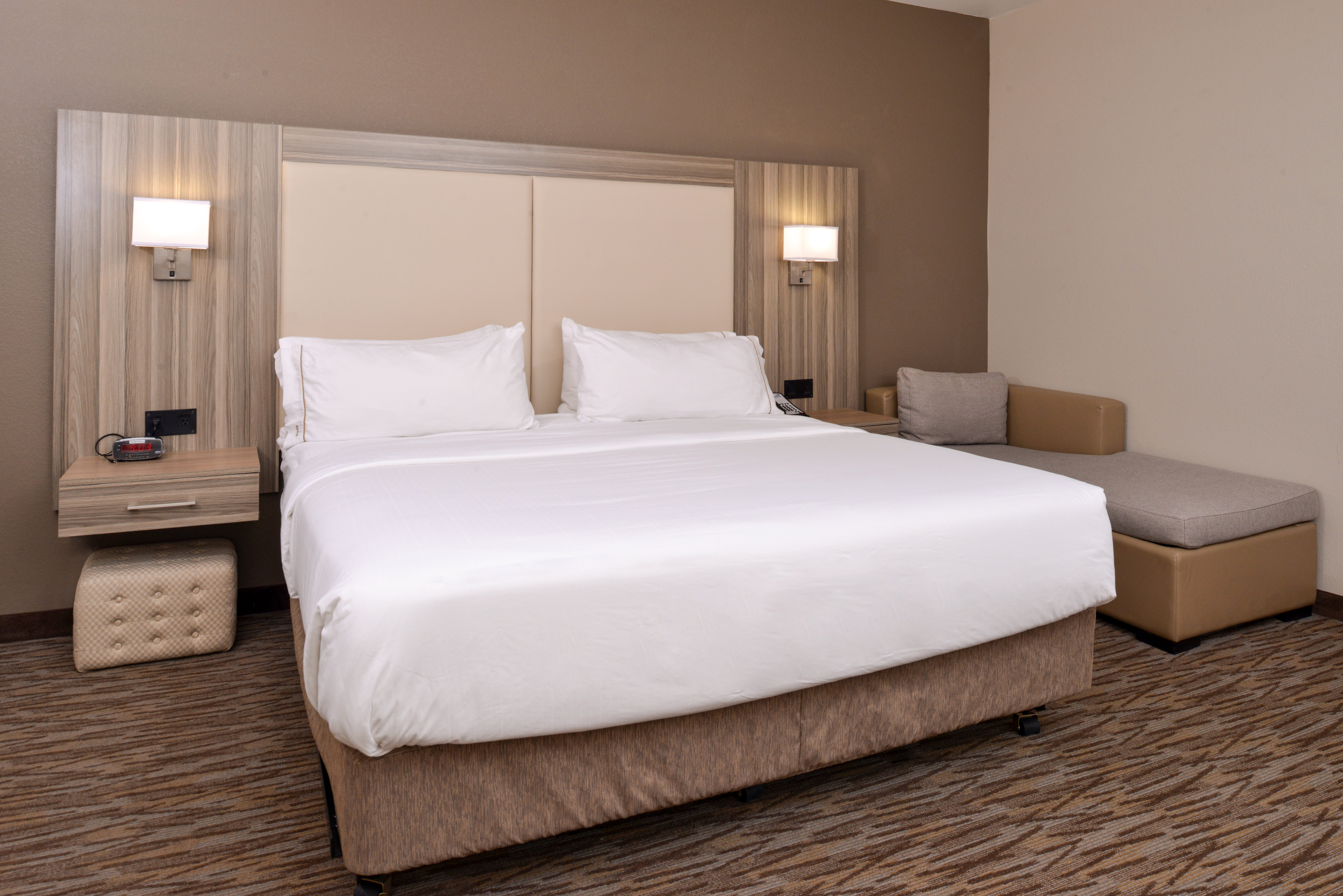 holiday inn express and suites williams by ihg