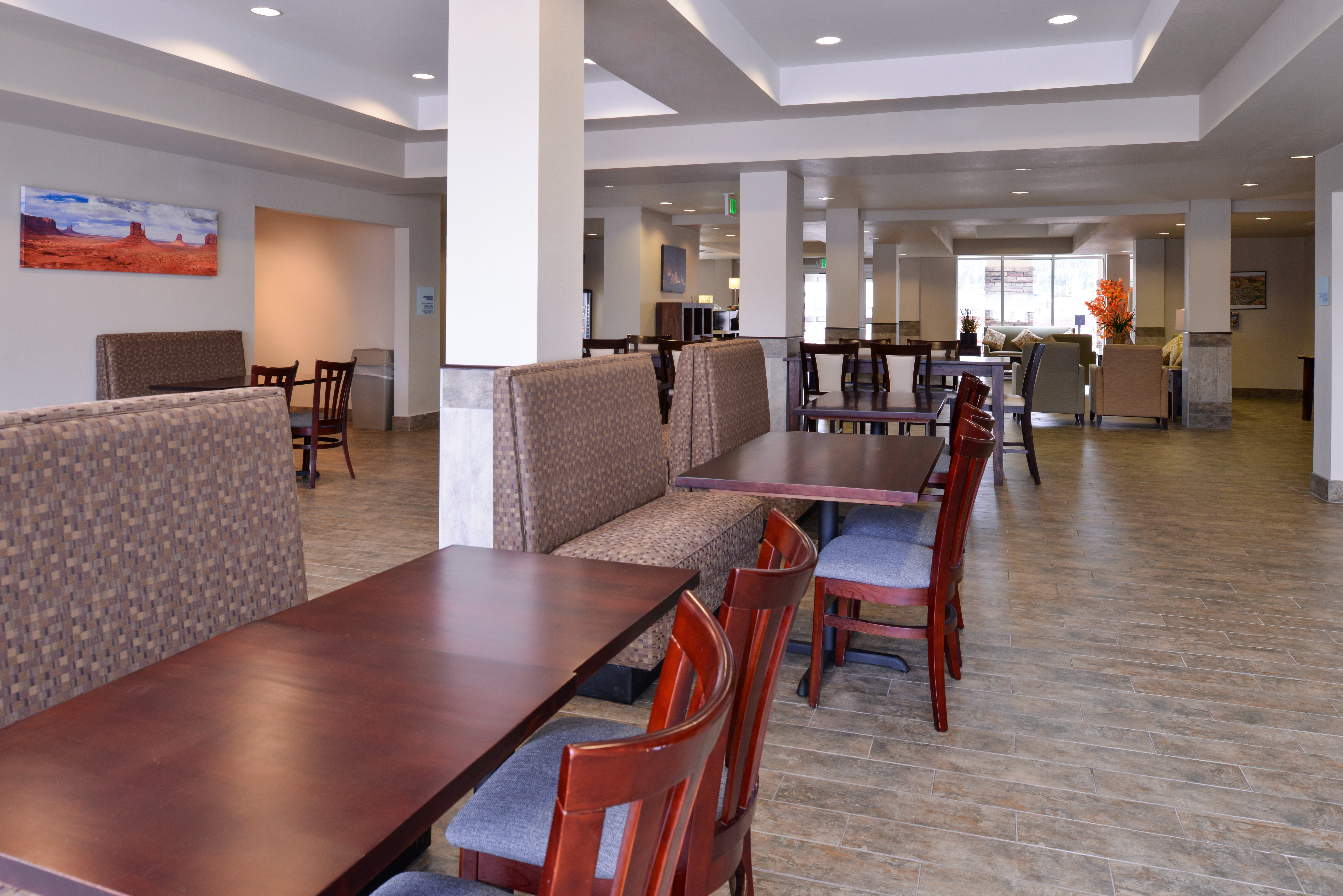 holiday inn express and suites williams by ihg