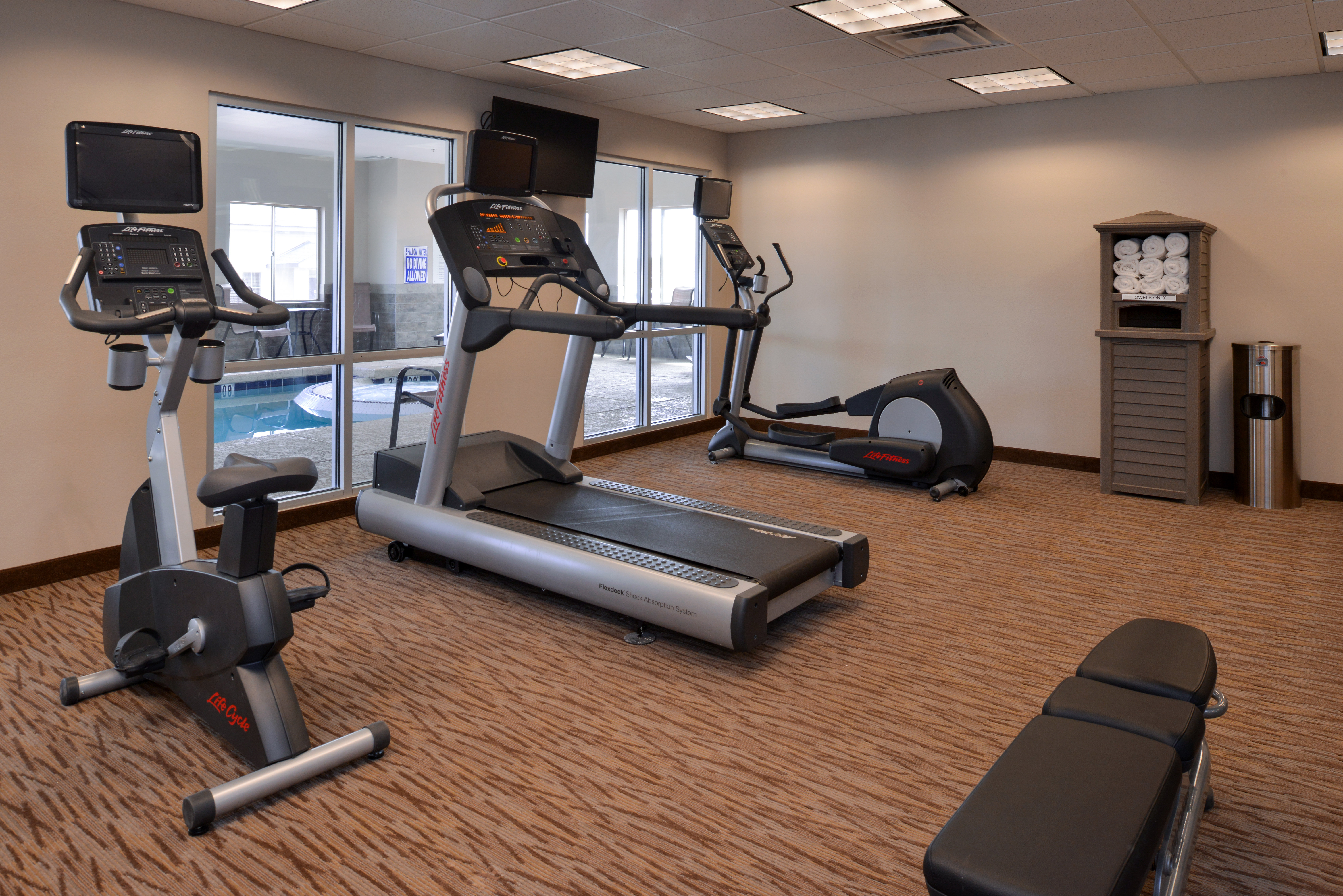 holiday inn express and suites williams by ihg