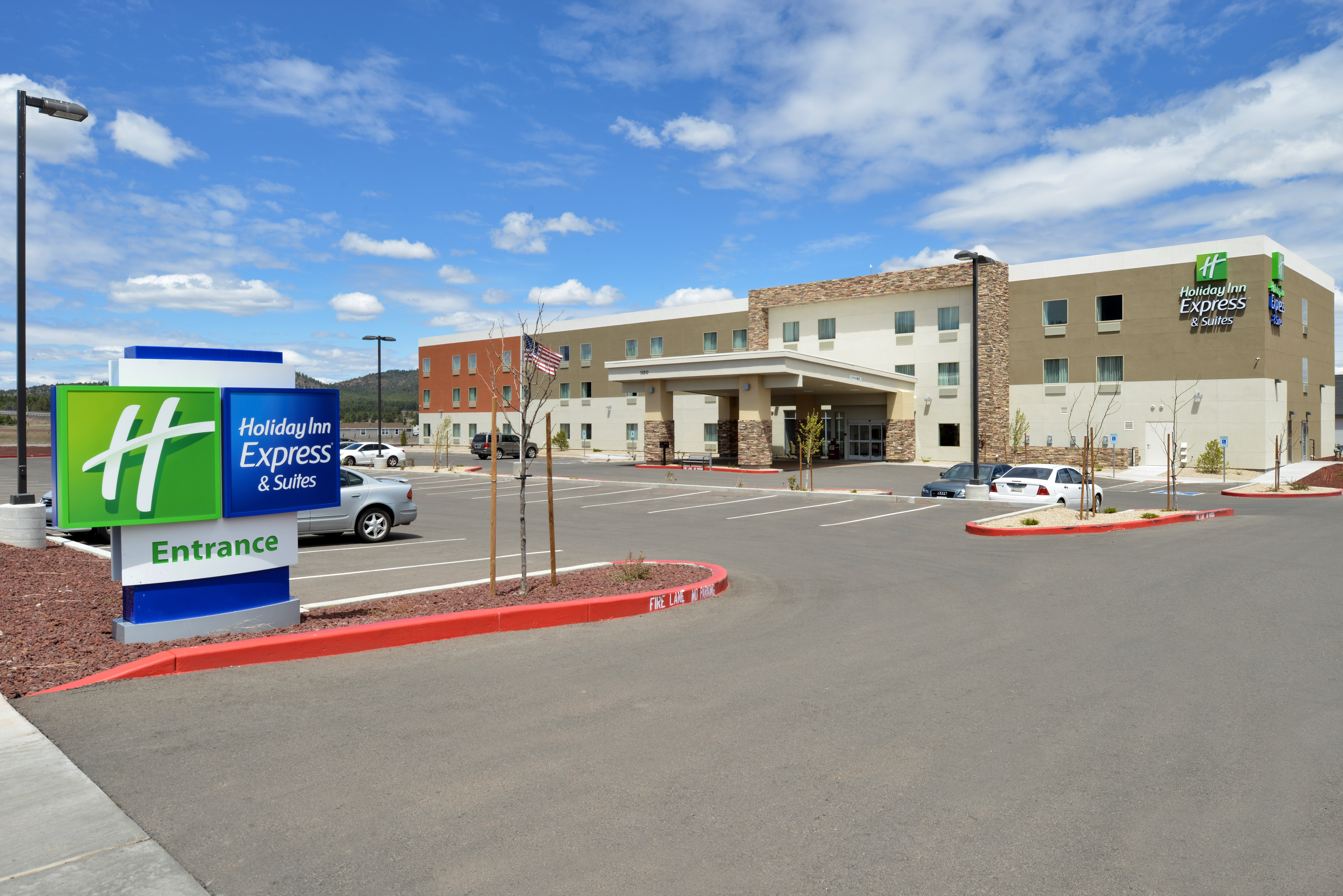 holiday inn express and suites williams by ihg