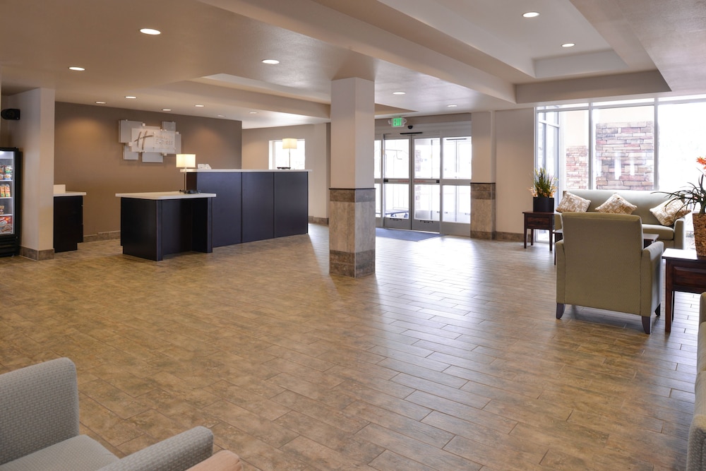holiday inn express and suites williams by ihg