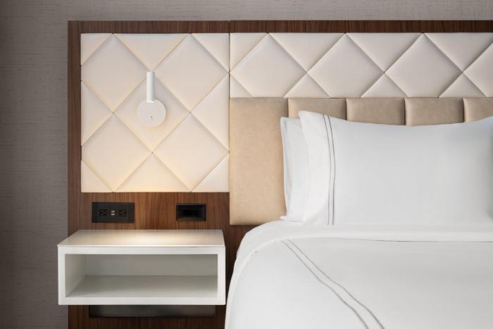 even hotel new york times square south by ihg
