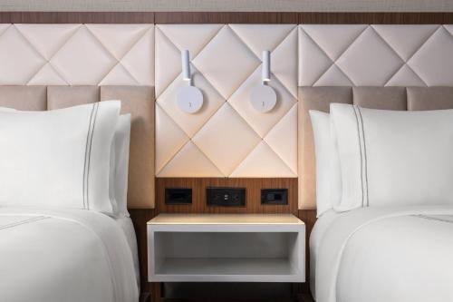 even hotel new york times square south by ihg