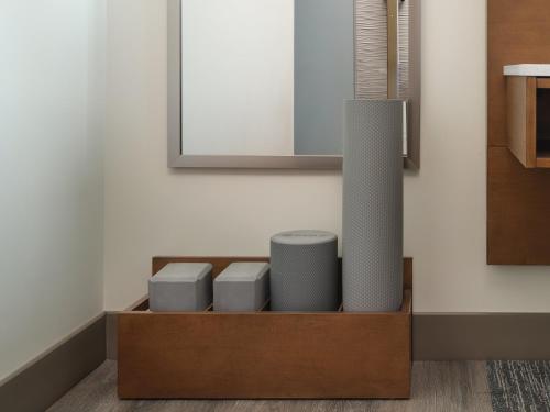 even hotel new york times square south by ihg