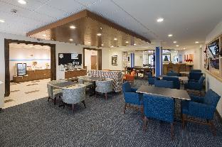 holiday inn express and suites port huron by ihg