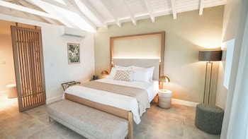 the scenery hotel saba
