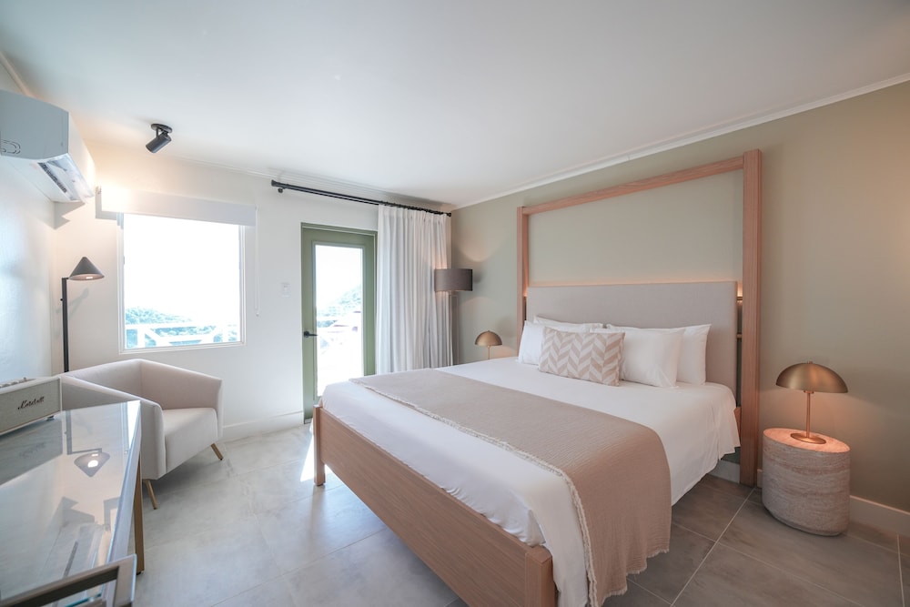 the scenery hotel saba