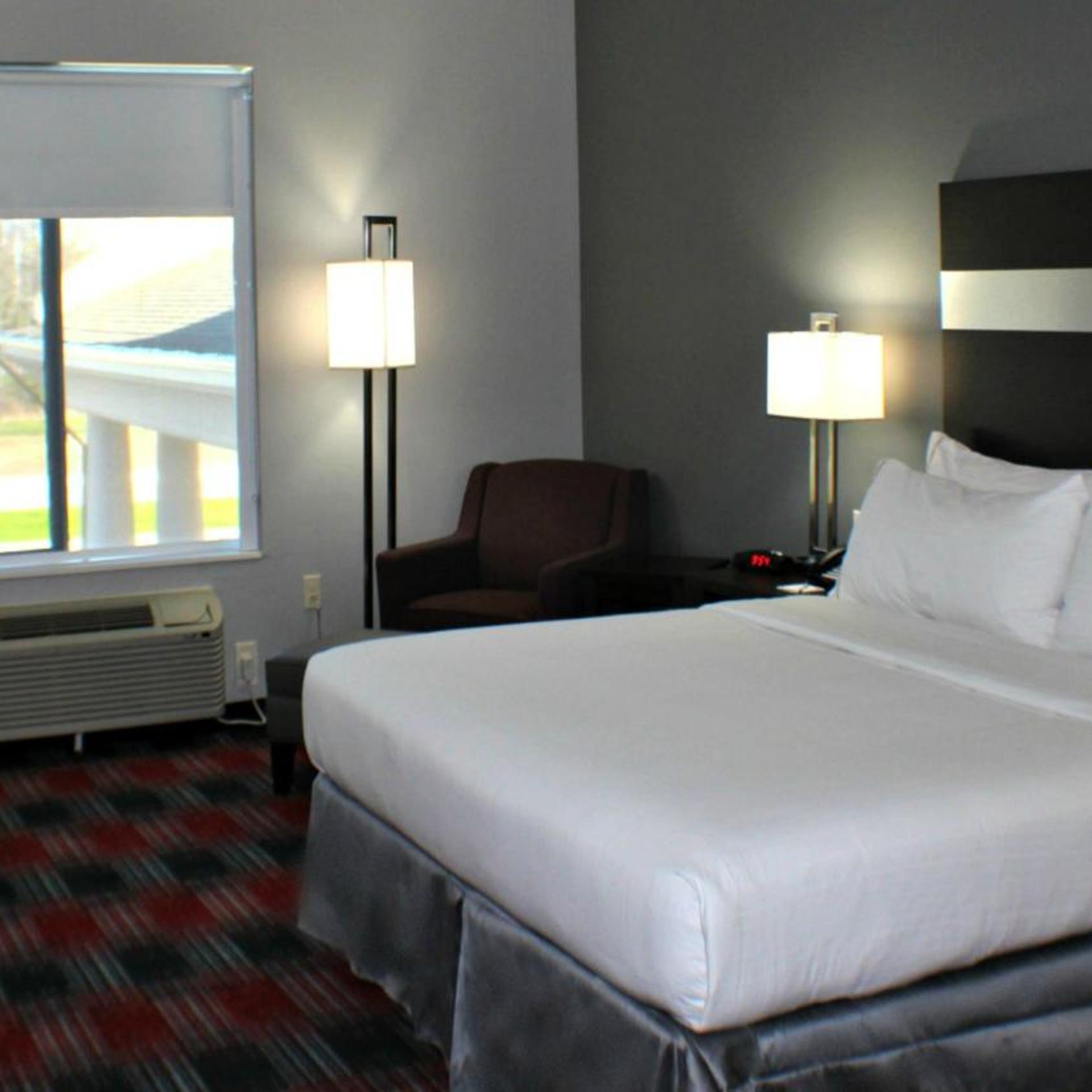 holiday inn express and suites bonham by ihg