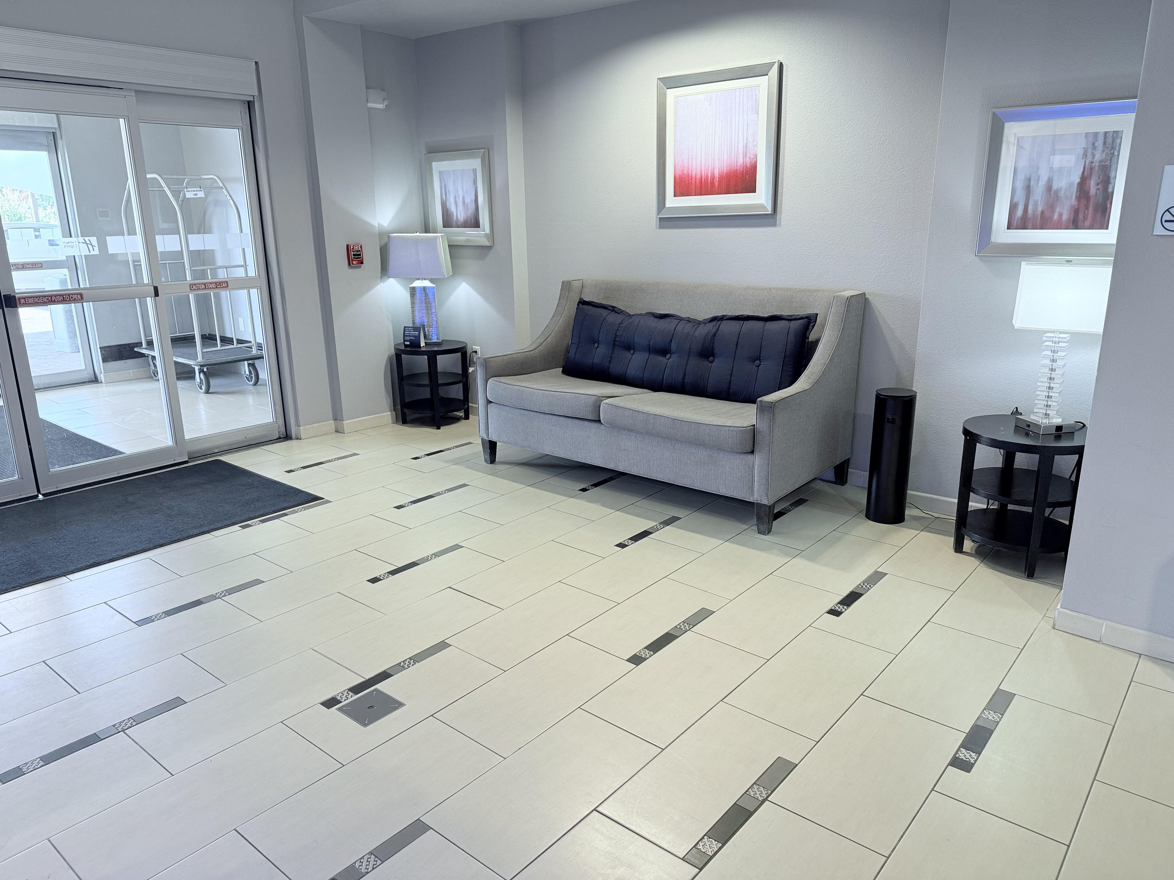 holiday inn express and suites bonham by ihg