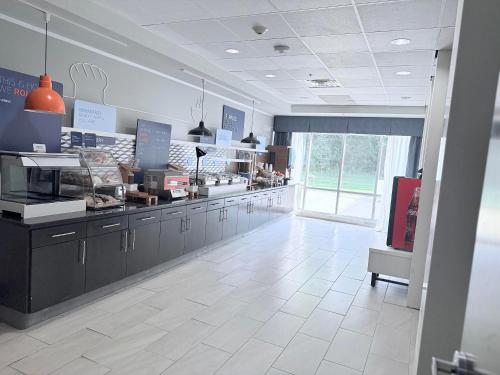 holiday inn express and suites bonham by ihg