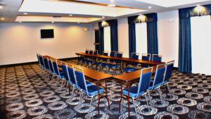 holiday inn express and suites bonham by ihg