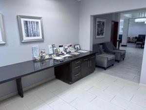 holiday inn express and suites bonham by ihg