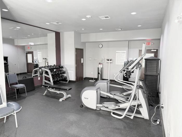 holiday inn express and suites bonham by ihg