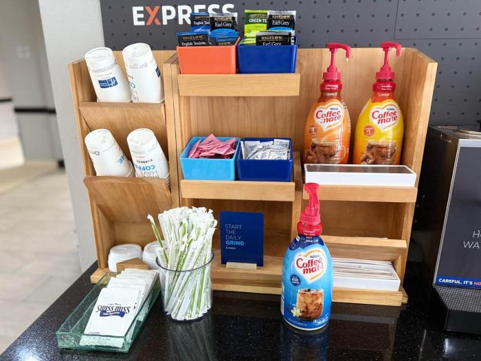 holiday inn express and suites bonham by ihg