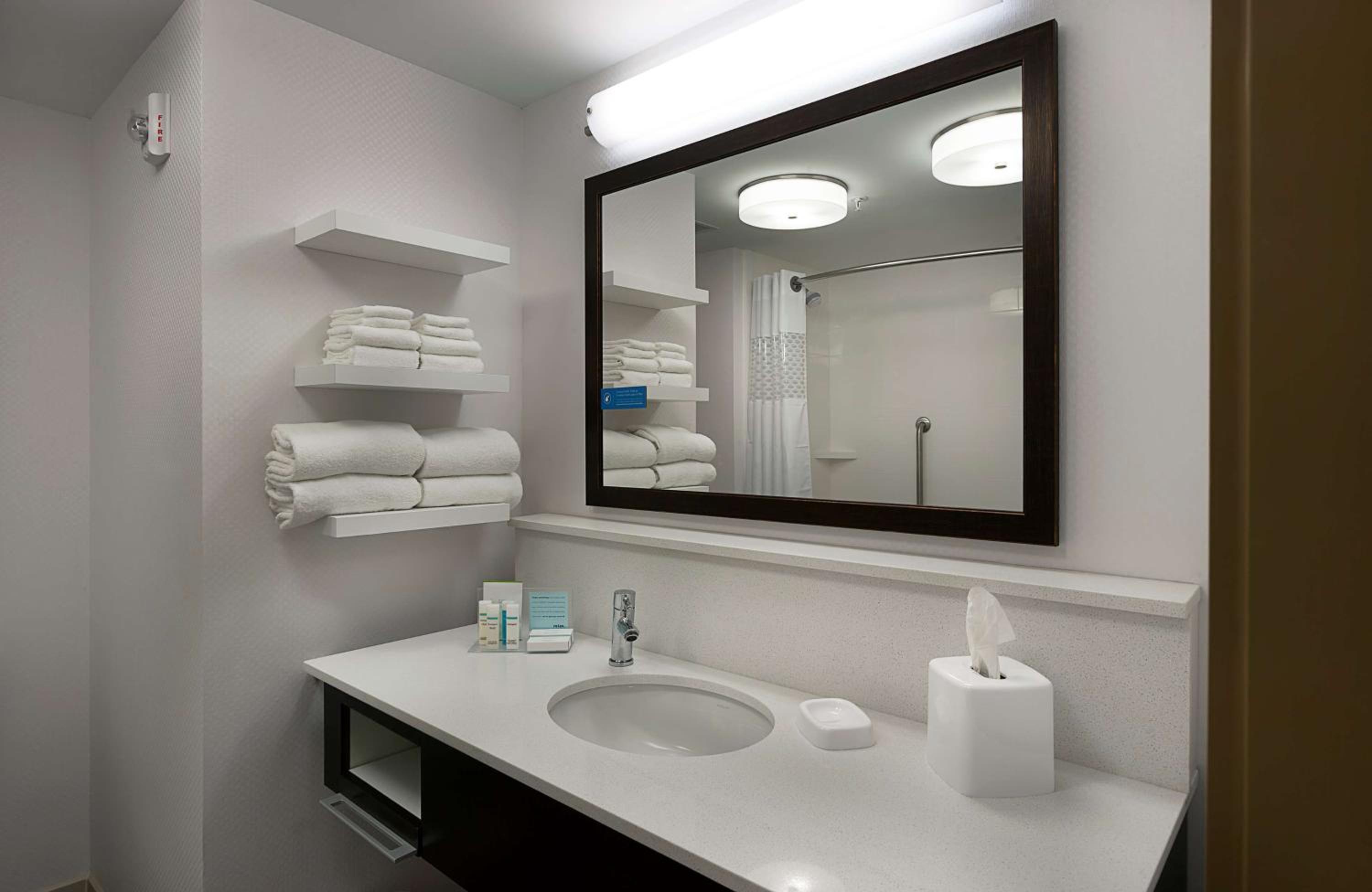 hampton inn and suites fort mill