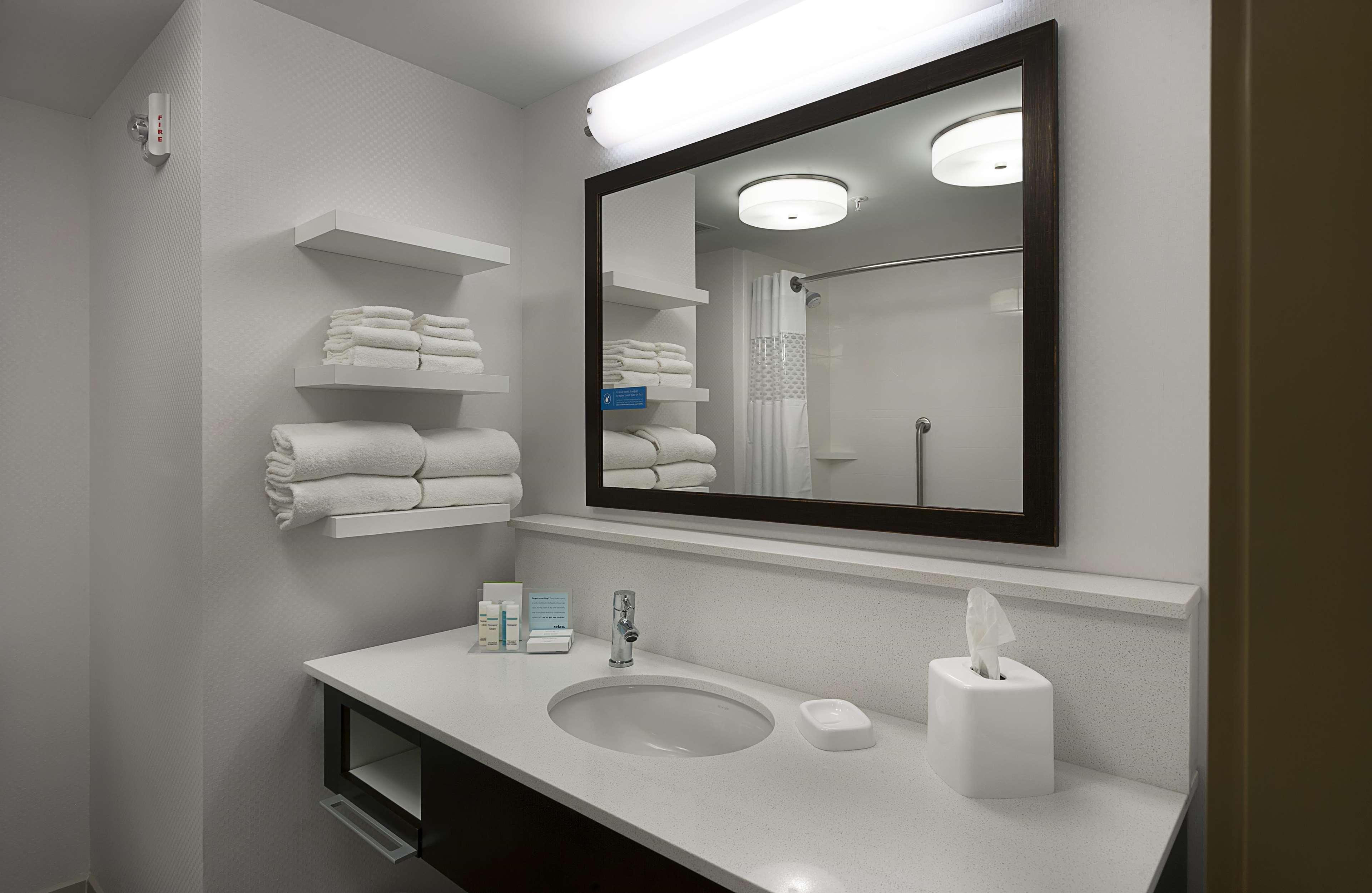 hampton inn and suites fort mill
