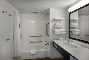 hampton inn and suites fort mill