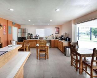 econo lodge